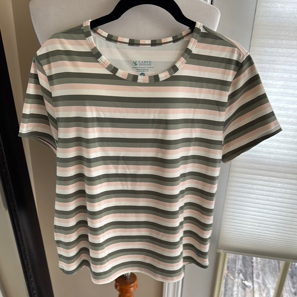 Carve Designs Women's Sunshirt size medium